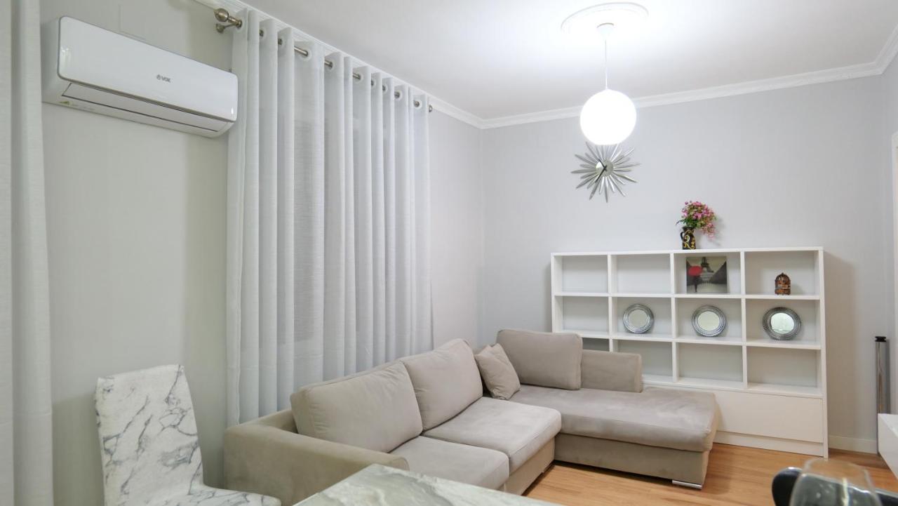 City Center Apartment Niko 04 Tirana Bagian luar foto