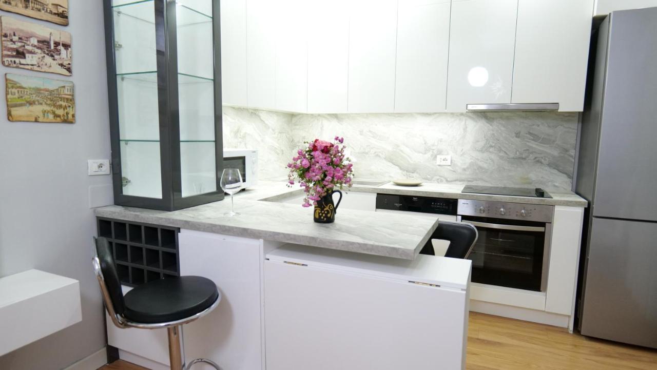 City Center Apartment Niko 04 Tirana Bagian luar foto