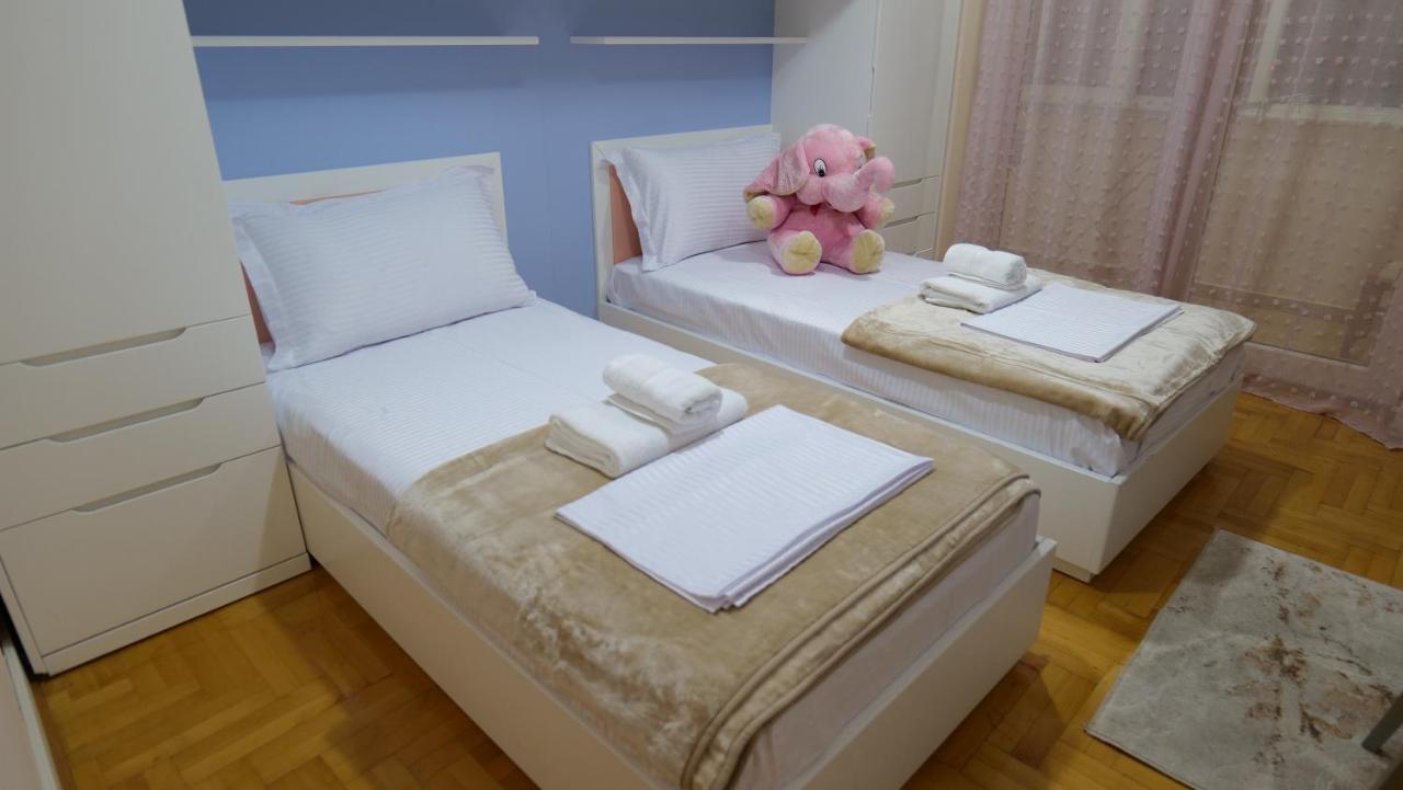 City Center Apartment Niko 04 Tirana Bagian luar foto
