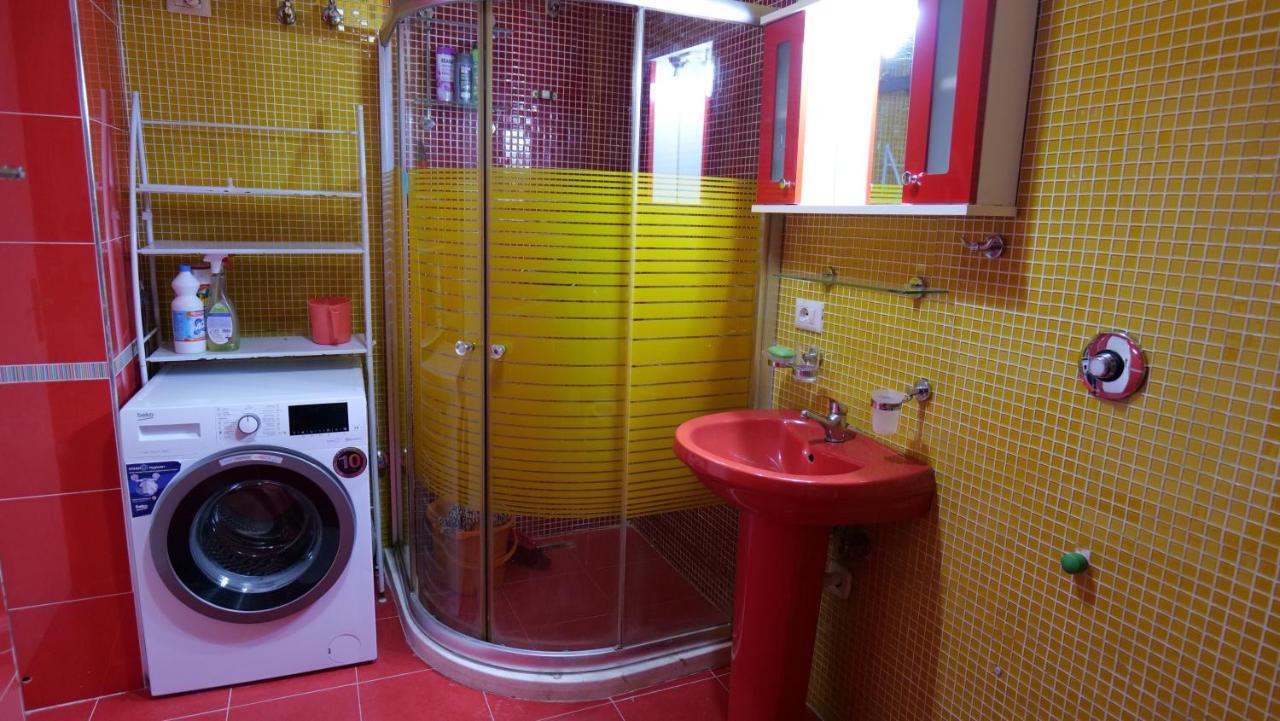 City Center Apartment Niko 04 Tirana Bagian luar foto