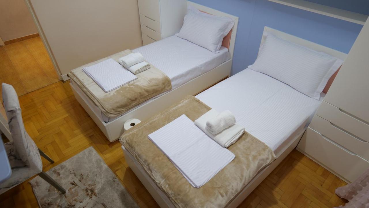 City Center Apartment Niko 04 Tirana Bagian luar foto